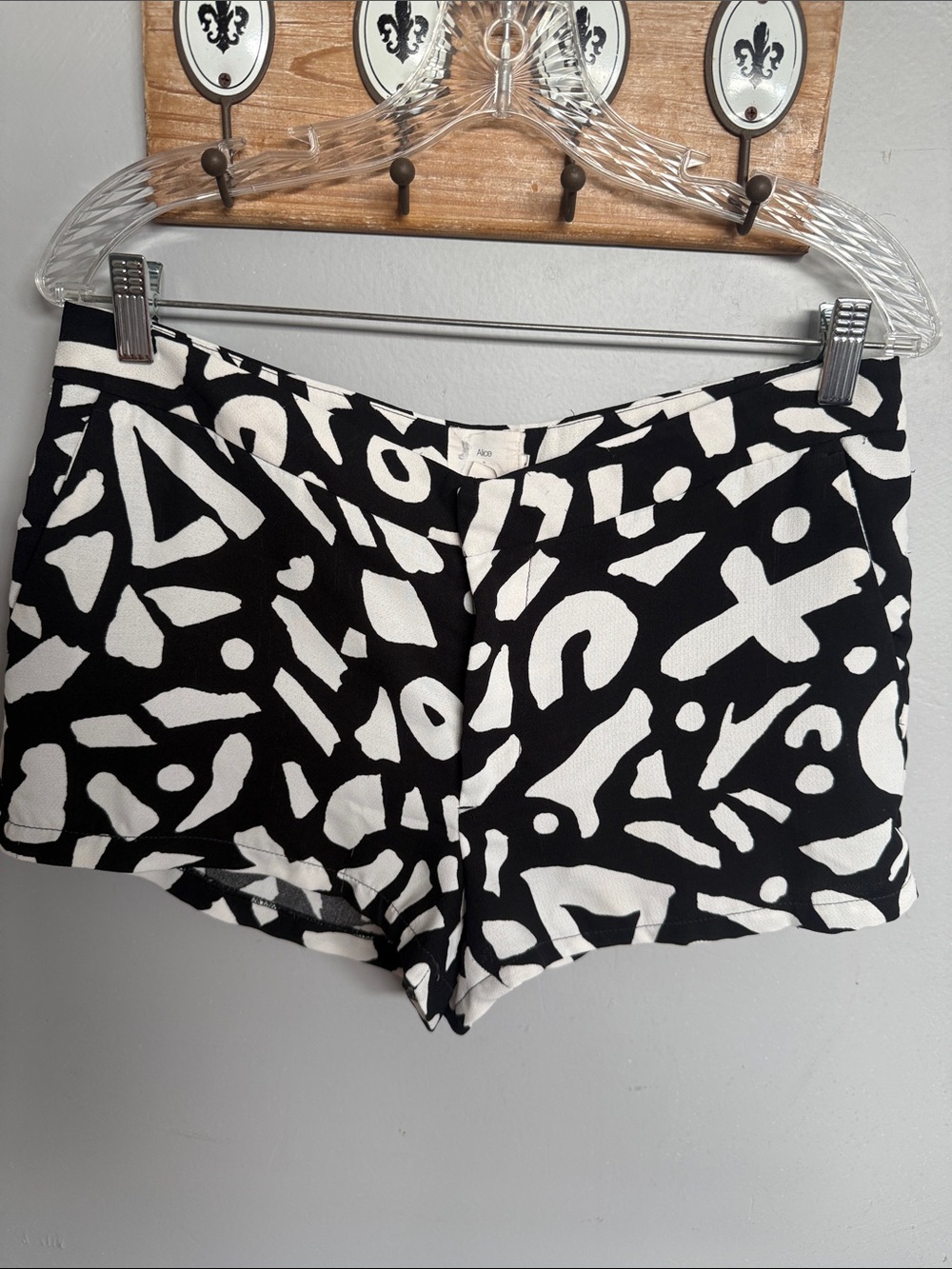 Alice & UO Black/White Abstract Print Shorts - Hip Riding w/ Front Pockets.